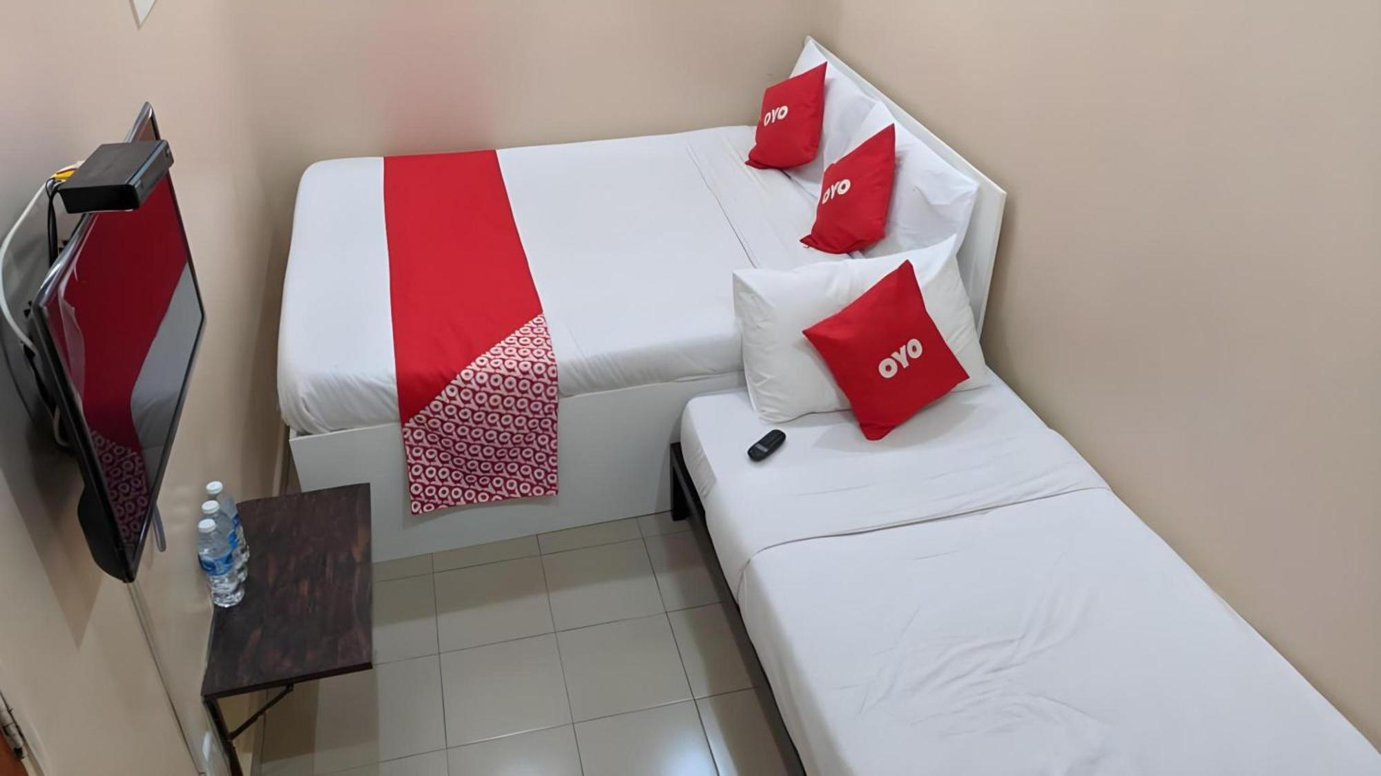 Oyo 1224 Hotel Hajah Rohayah Tanjong Malim Εξωτερικό φωτογραφία
