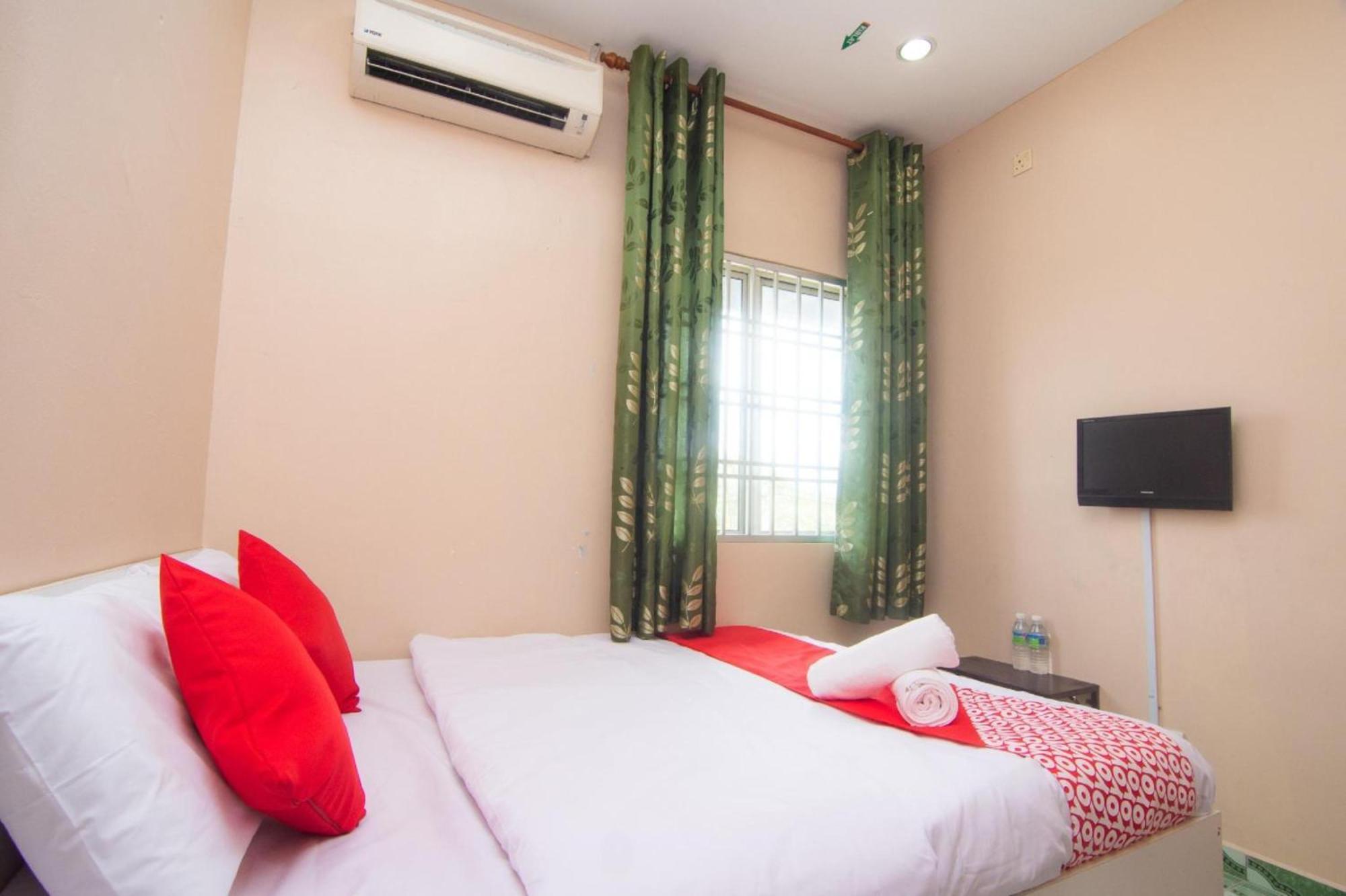 Oyo 1224 Hotel Hajah Rohayah Tanjong Malim Εξωτερικό φωτογραφία