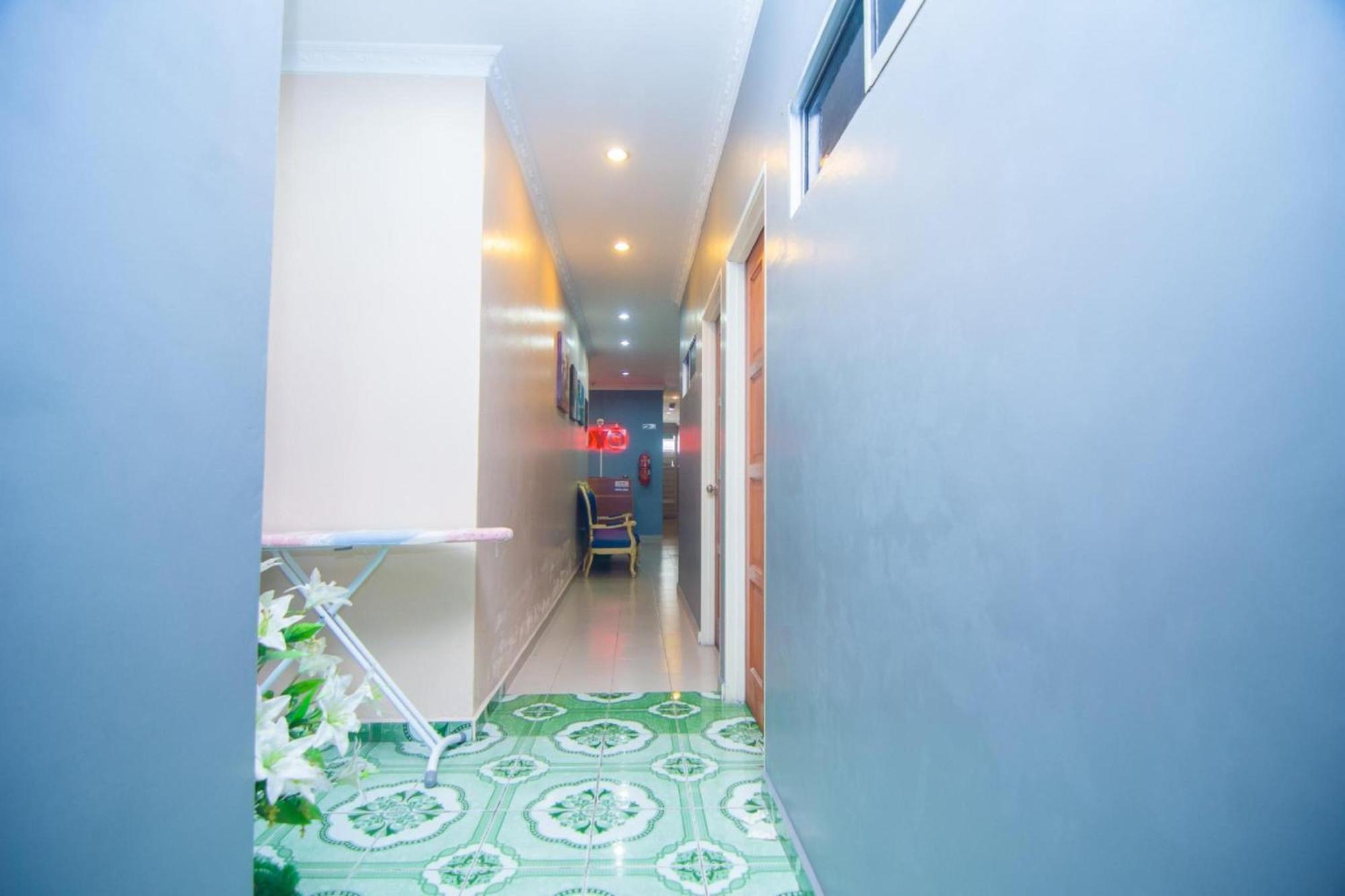 Oyo 1224 Hotel Hajah Rohayah Tanjong Malim Εξωτερικό φωτογραφία