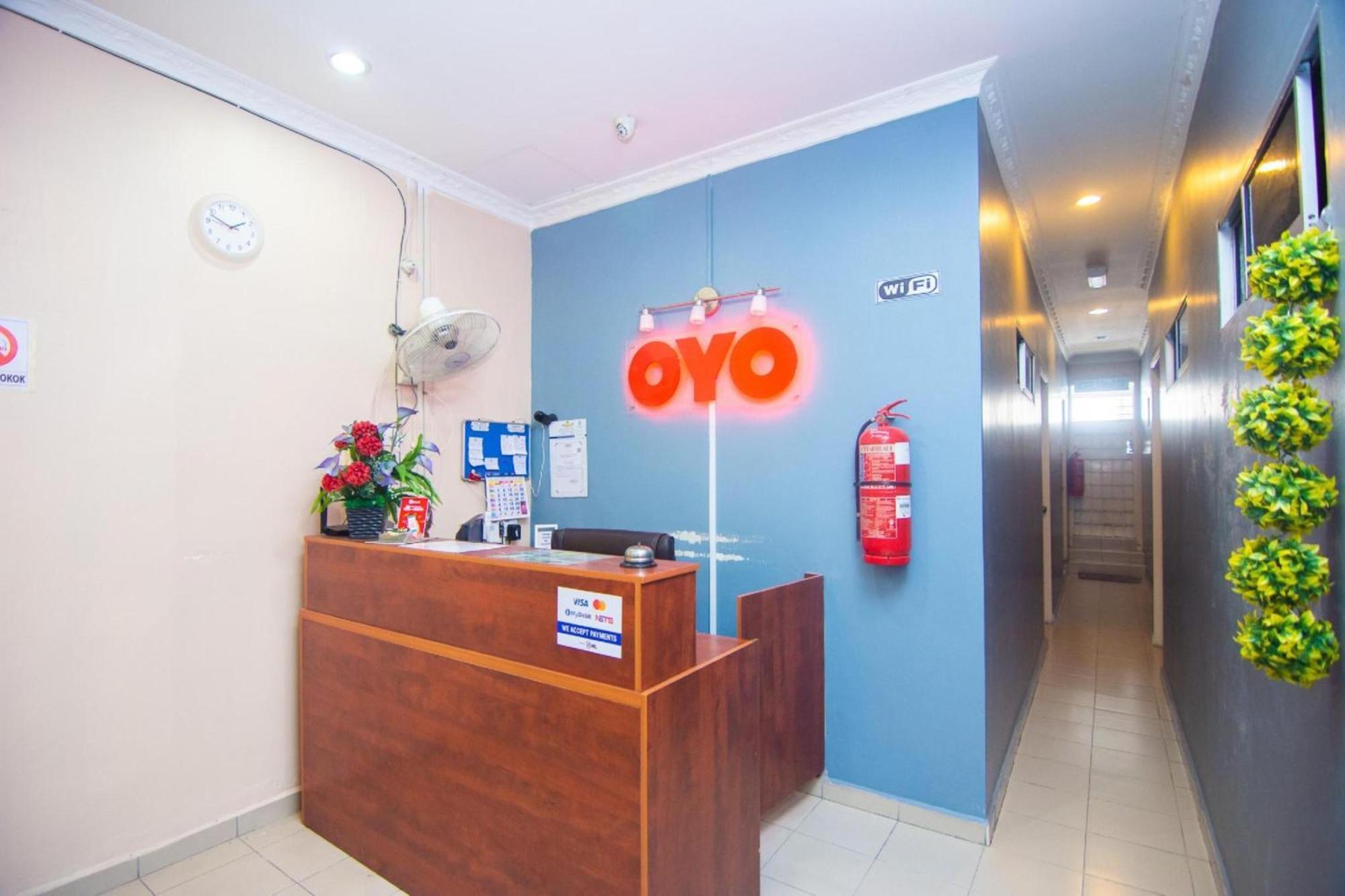 Oyo 1224 Hotel Hajah Rohayah Tanjong Malim Εξωτερικό φωτογραφία